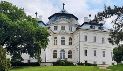 zámek Karlova Koruna